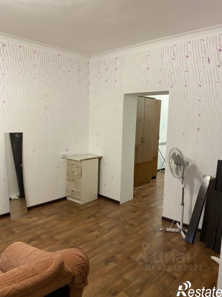 2-комн квартира улица Хрусталёва, 39,  д. 39