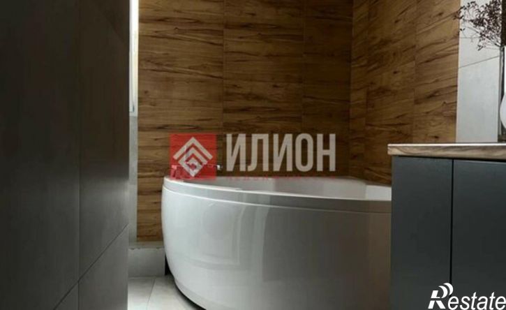 2-комн квартира улица Колобова, 18/10,  д. 18/10