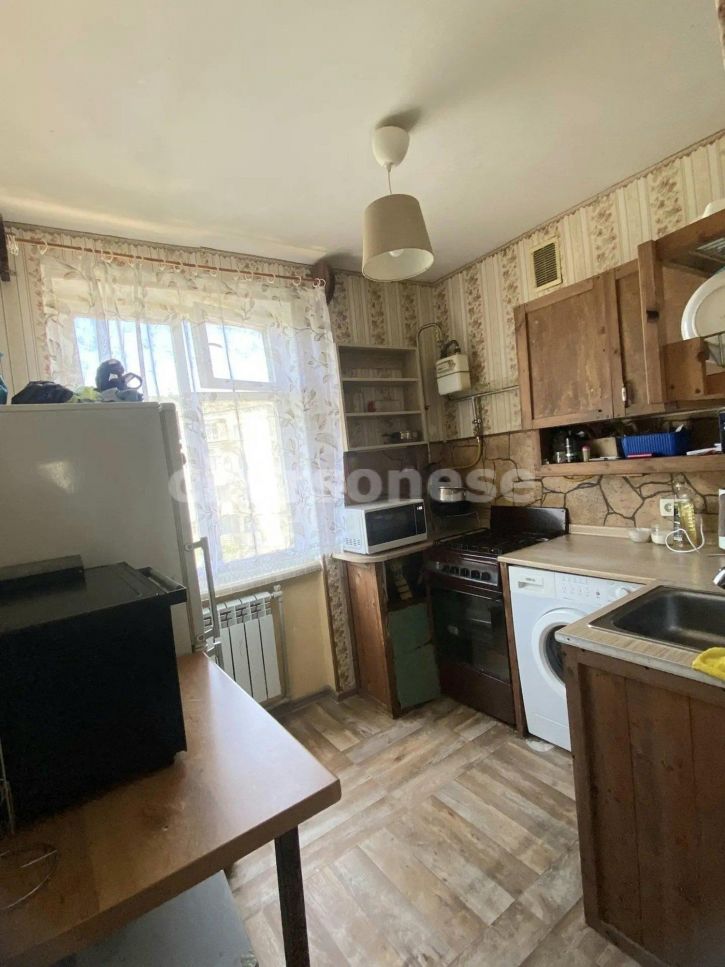 2-комн квартира Менжинского улица, д.18