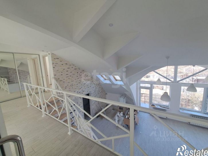3-комн квартира улица Адмирала Фадеева, 18,  д. 18