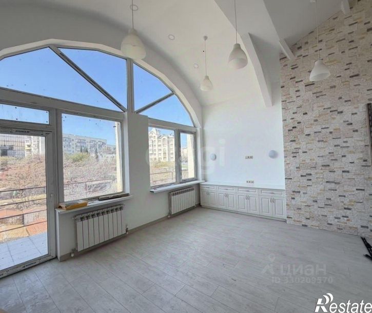 3-комн квартира улица Адмирала Фадеева, 18,  д. 18