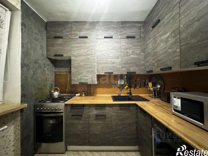 2-комн квартира улица Аксютина, 48,  д. 48