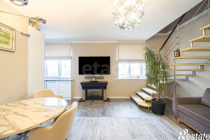 3-комн квартира ул Адмирала Юмашева, 27,  д. 27