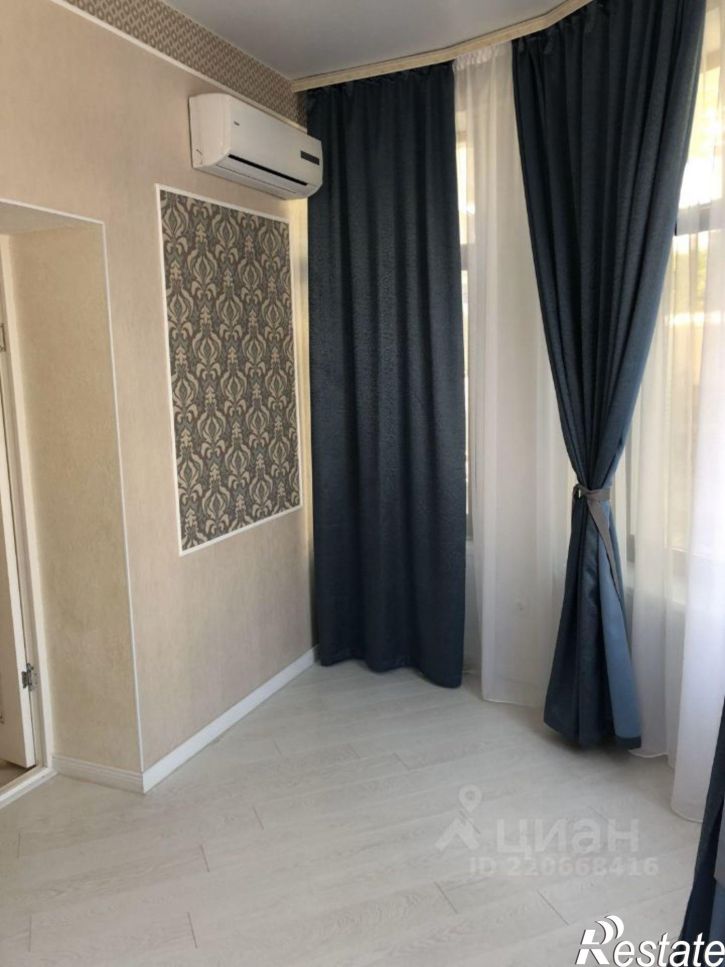 5-комн квартира Севастополь, улица Степаняна, 8А