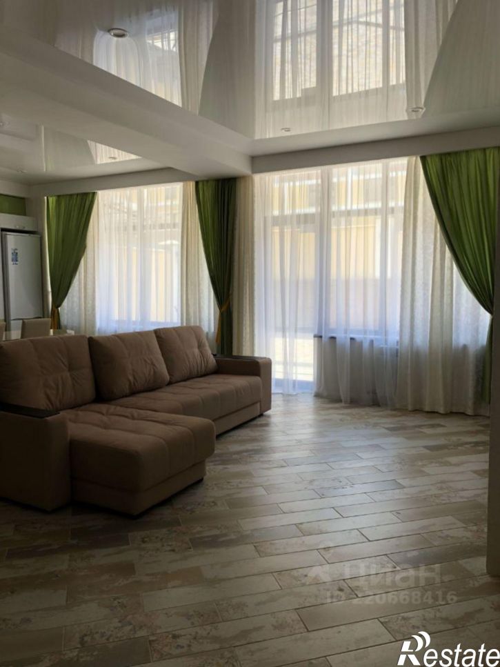 5-комн квартира Севастополь, улица Степаняна, 8А