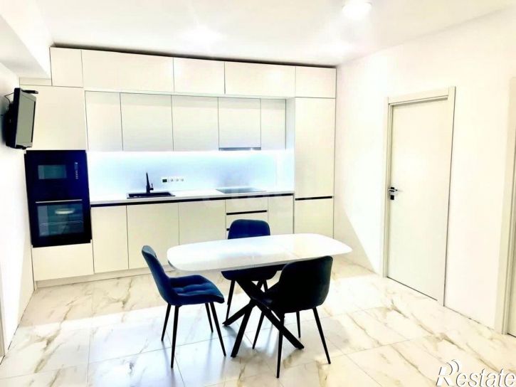 3-комн квартира Отрадная улица, 28,  д. 28