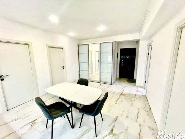 3-комн квартира Отрадная улица, 28,  д. 28