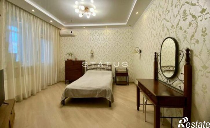 2-комн квартира Античный проспект, 70,  д. 70