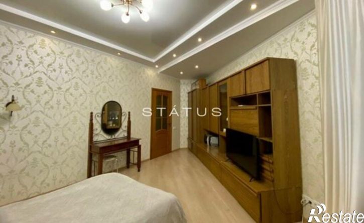 2-комн квартира Античный проспект, 70,  д. 70