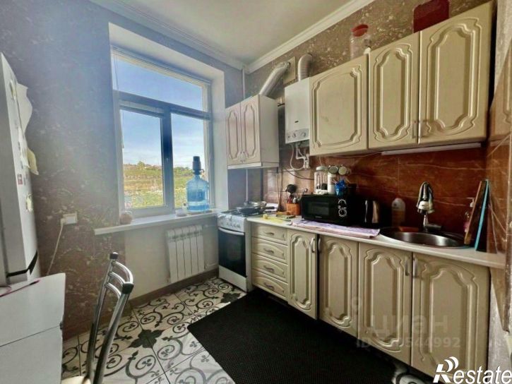2-комн квартира улица Героев Севастополя, 20,  д. 20