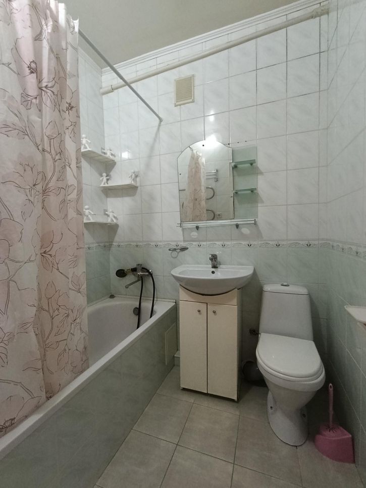 2-комн квартира Севастопольская улица,24