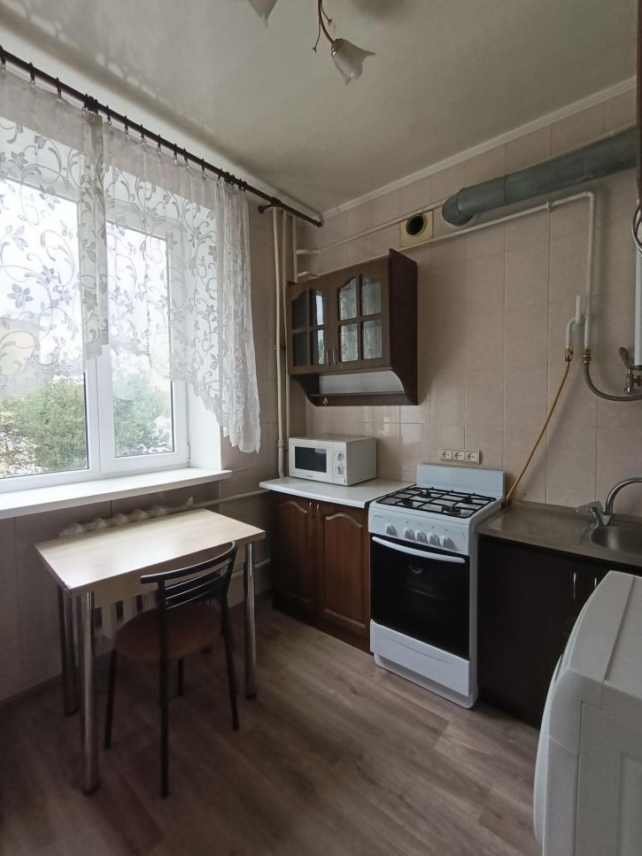 2-комн квартира Севастопольская улица,24