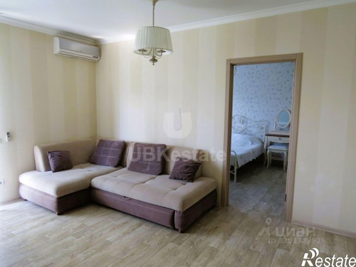2-комн квартира Респ Крым, г Алушта, ул Платановая, д 1