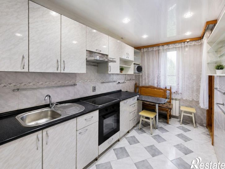 3-комн квартира проспект Генерала Острякова, 228,  д. 228
