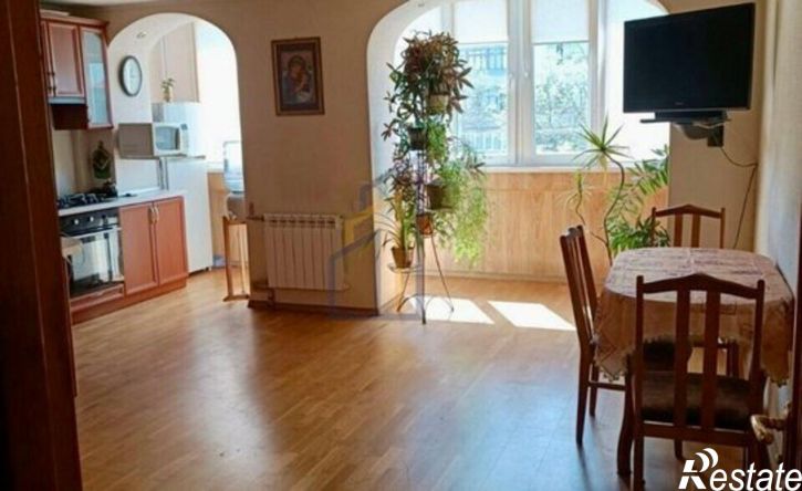 3-комн квартира Евпатория, Перекопская улица, 6