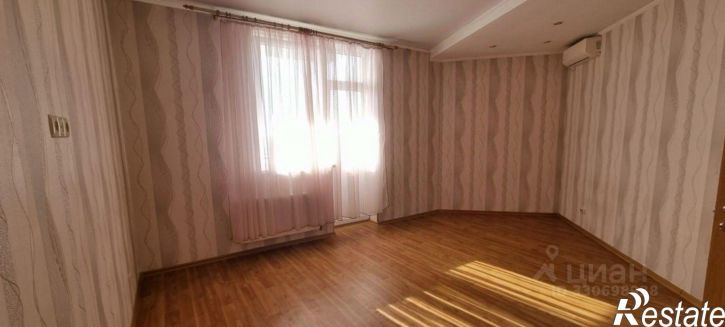 2-комн квартира Античный пр-кт, 70,  д. 70
