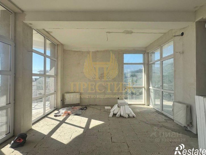 3-комн квартира улица Авроры, 48,  д. 48