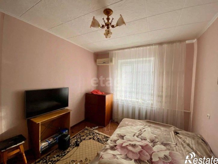 2-комн квартира ул Евпаторийское шоссе, 40,  д. 40