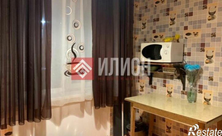 3-комн квартира ул Макаренко, 8,  д. 8