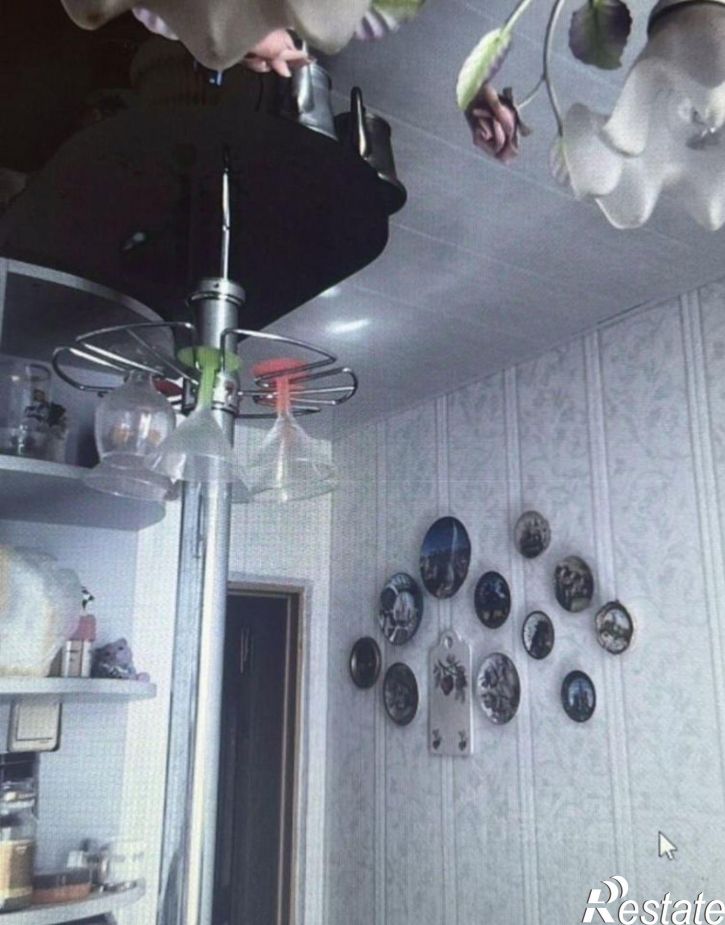 2-комн квартира улица Героев Севастополя, 56,  д. 56