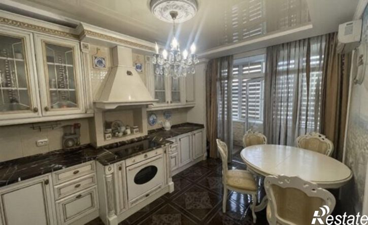 4-комн квартира Симферополь, Гурзуфская улица, 8