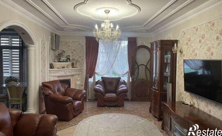 4-комн квартира Симферополь, Гурзуфская улица, 8