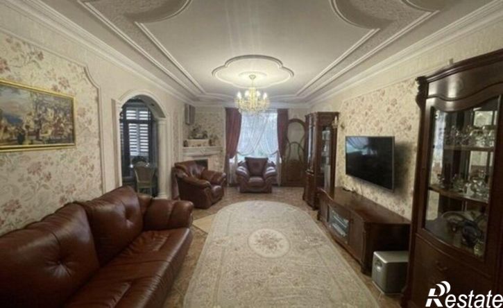 4-комн квартира Симферополь, Гурзуфская улица, 8