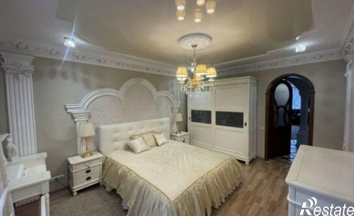 4-комн квартира Симферополь, Гурзуфская улица, 8