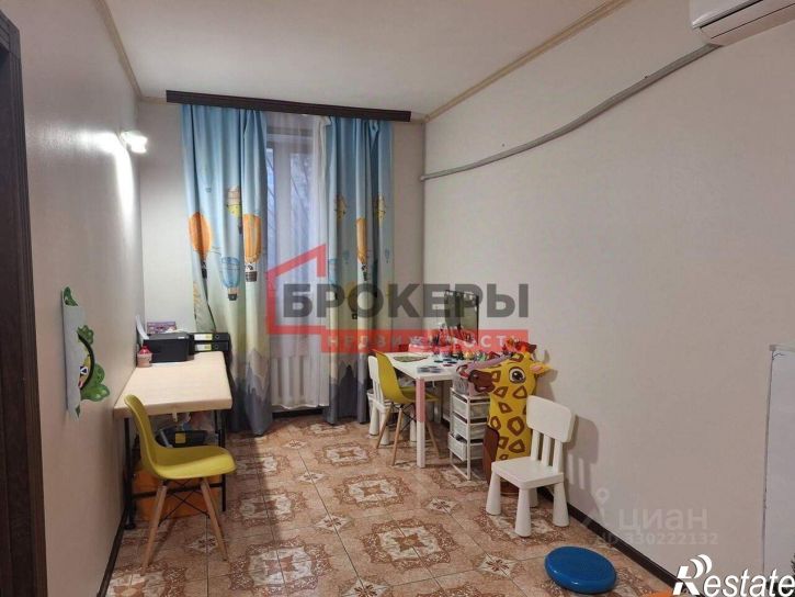 5-комн квартира ул Адмирала Юмашева, 24,  д. 24