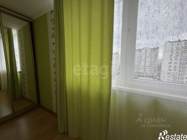 2-комн квартира пр-кт Октябрьской революции, 52,  д. 52