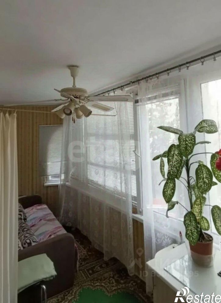 2-комн квартира улица Космонавтов, 20,  д. 20