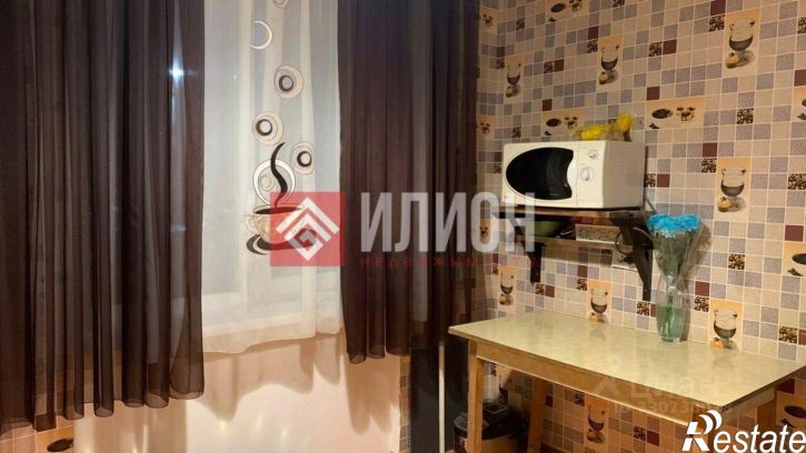 3-комн квартира ул Макаренко, 8,  д. 8