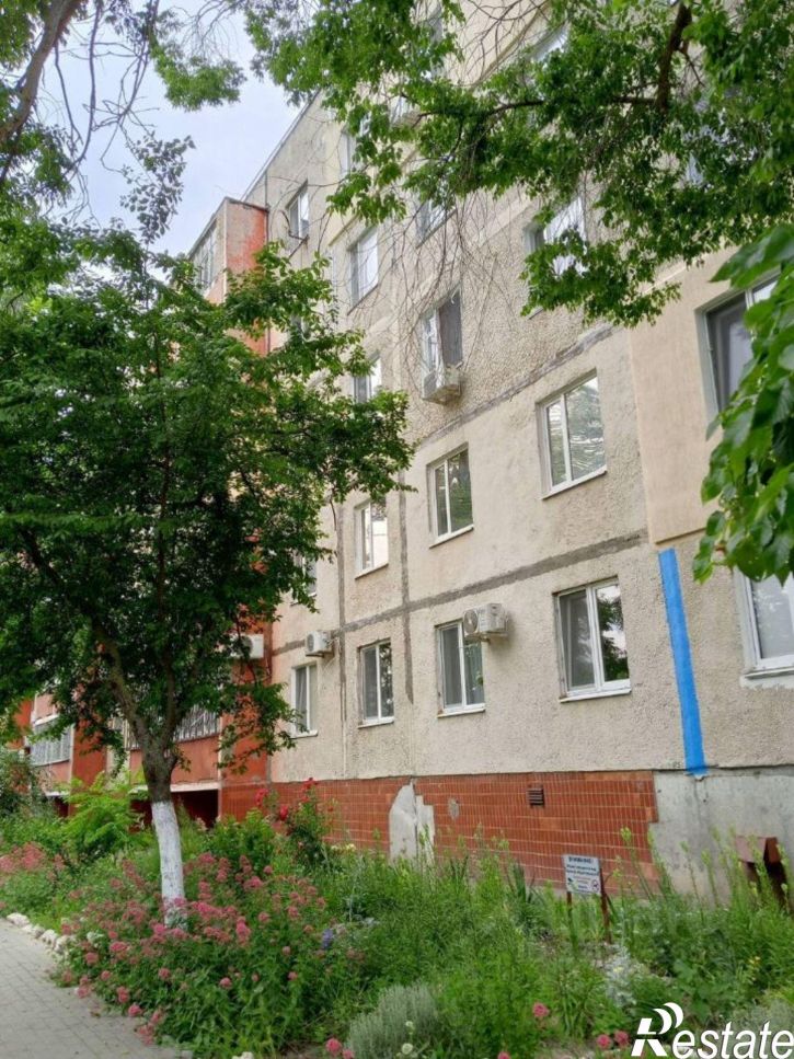 2-комн квартира 2-й микрорайон, 63,  д. 63