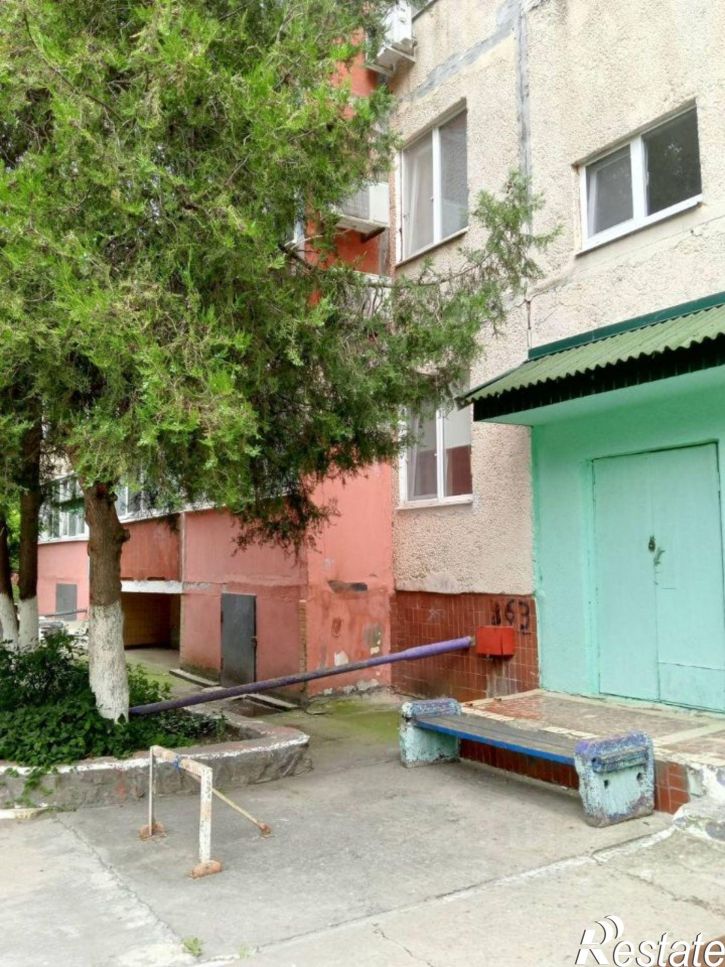 2-комн квартира 2-й микрорайон, 63,  д. 63