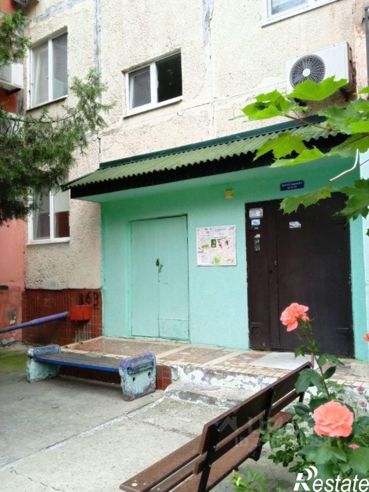 2-комн квартира 2-й микрорайон, 63,  д. 63