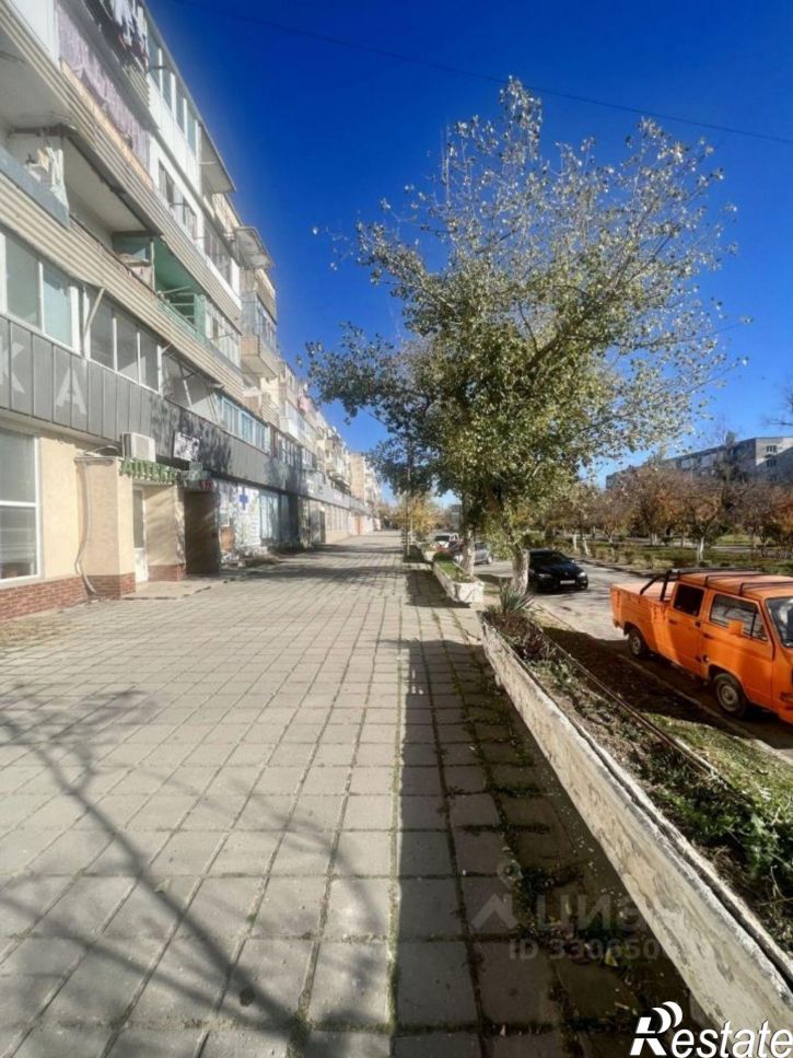 Торговое помещение проспект Героев Десантников, 2,  д. 2