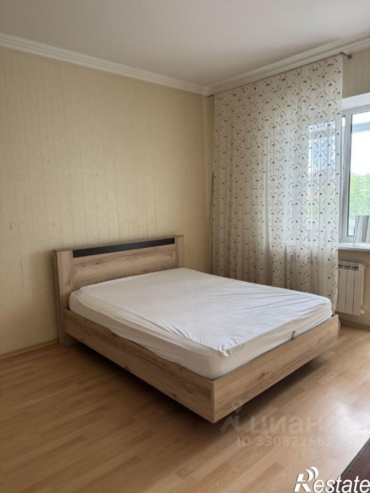 3-комн квартира Евпатория, улица 8 Марта, 34
