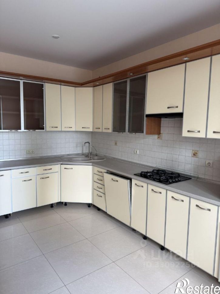 3-комн квартира Евпатория, улица 8 Марта, 34