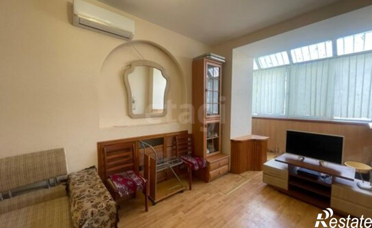 2-комн квартира Керчь, Парковая улица, 2