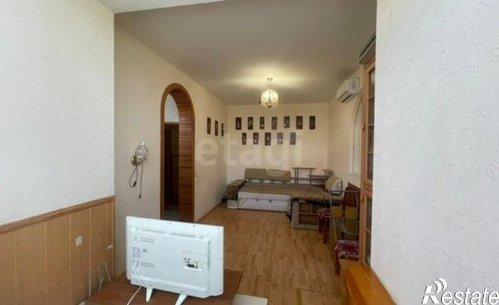 2-комн квартира Керчь, Парковая улица, 2