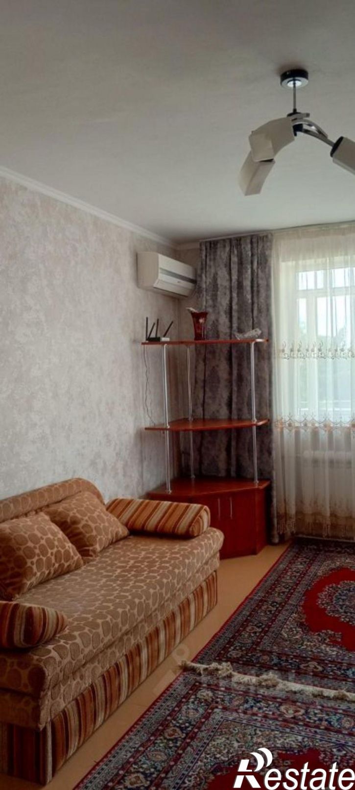 2-комн квартира улица Маршала Крылова, 15,  д. 15