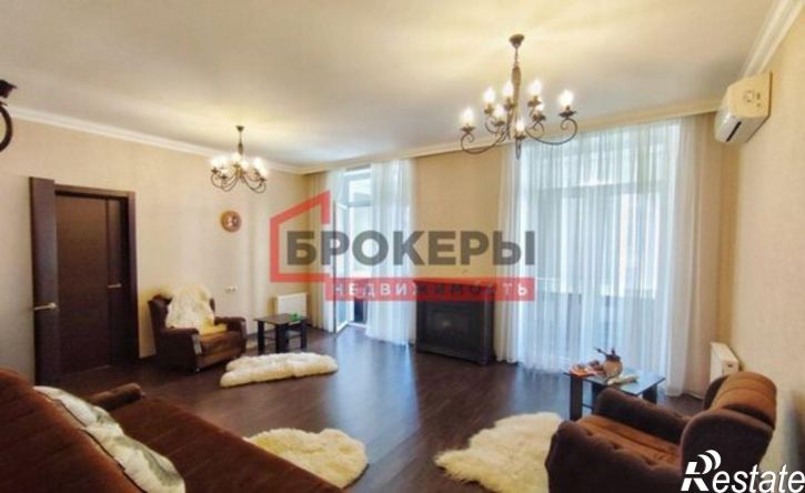 3-комн квартира Античный проспект, 8,  д. 8