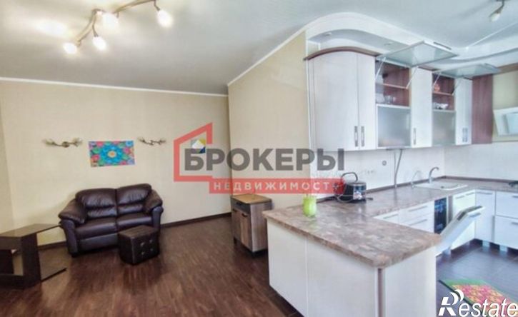 3-комн квартира Античный проспект, 8,  д. 8