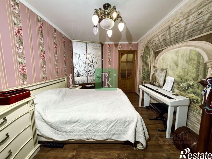 4-комн квартира улица Вакуленчука, 21,  д. 21