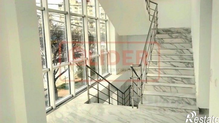 Торговое помещение улица Адмирала Фадеева, 1В,  д. 1В
