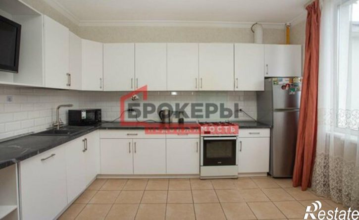 5-комн квартира проспект Победы, 44А,  д. 44А