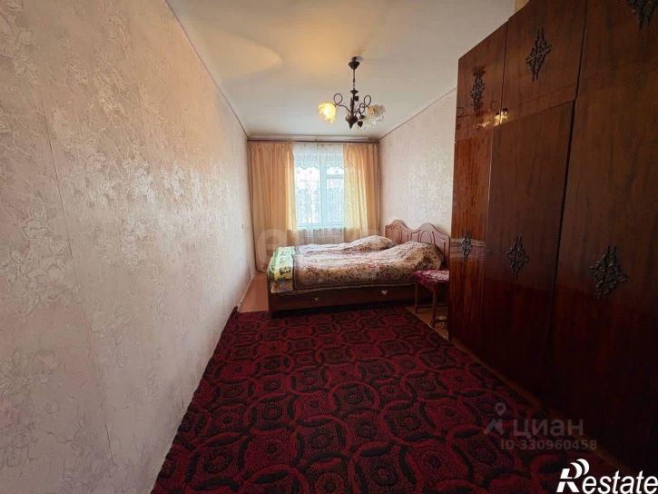 3-комн квартира улица Большевика Попова, 6,  д. 6