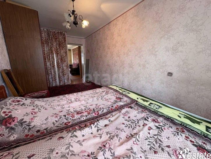 3-комн квартира улица Большевика Попова, 6,  д. 6