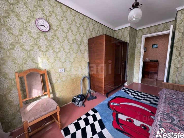 3-комн квартира улица Большевика Попова, 6,  д. 6