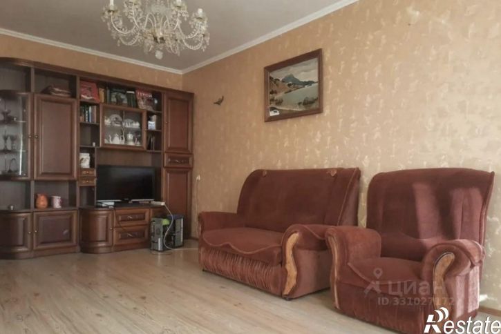 3-комн квартира ул Хрусталева, 79,  д. 79